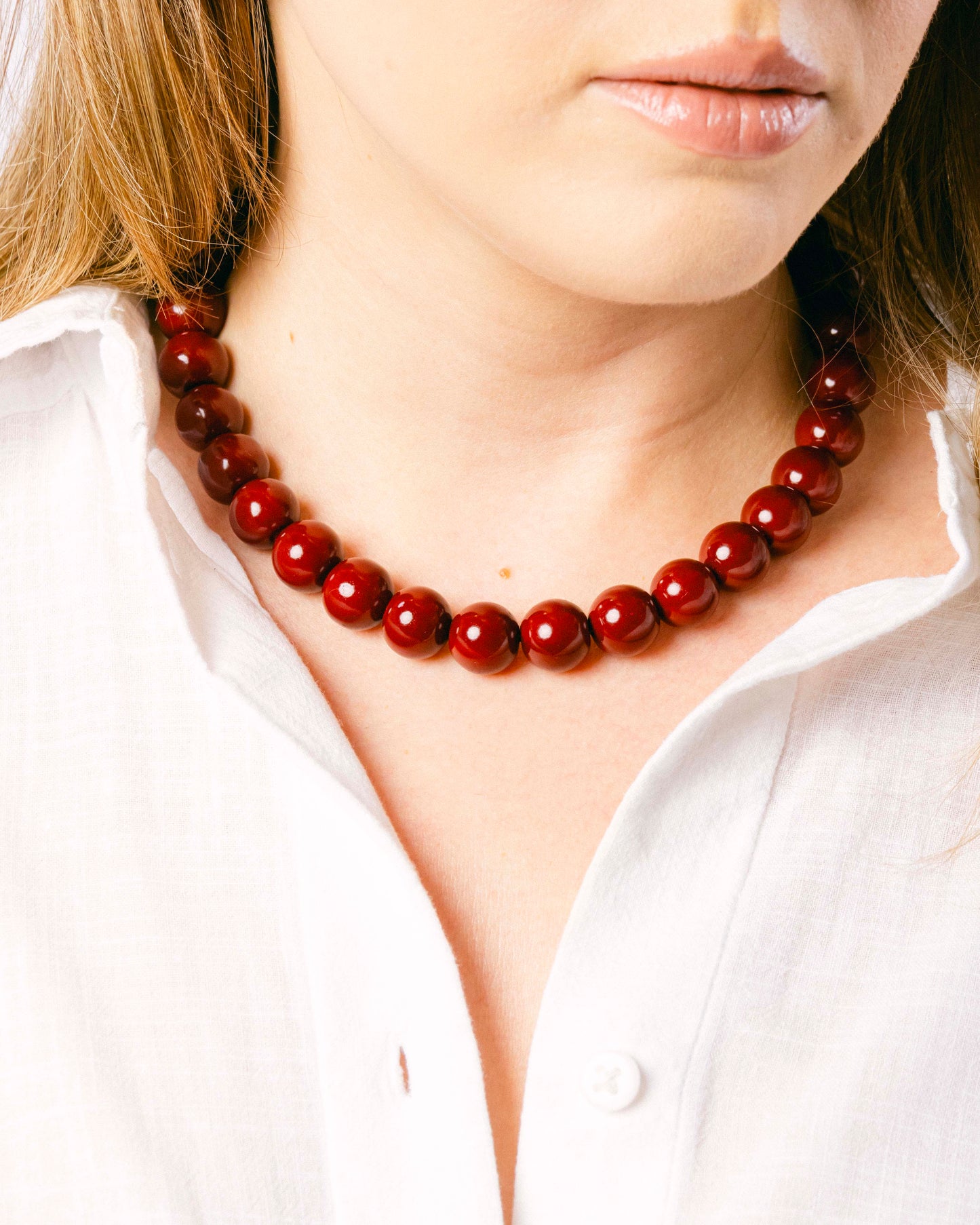 Saturday city buzz necklace in red