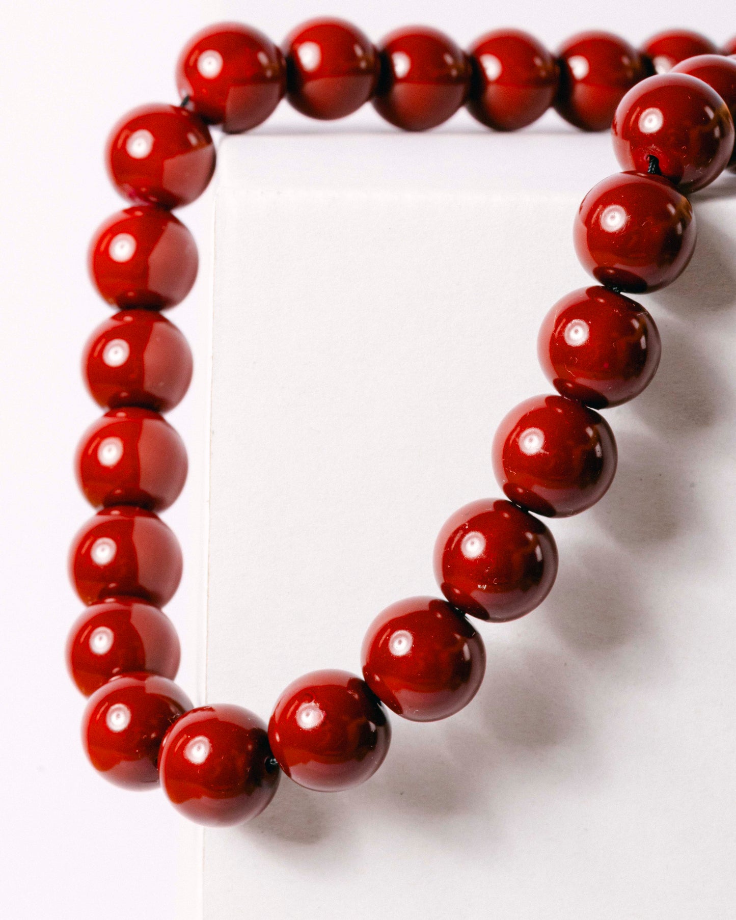 Saturday city buzz necklace in red