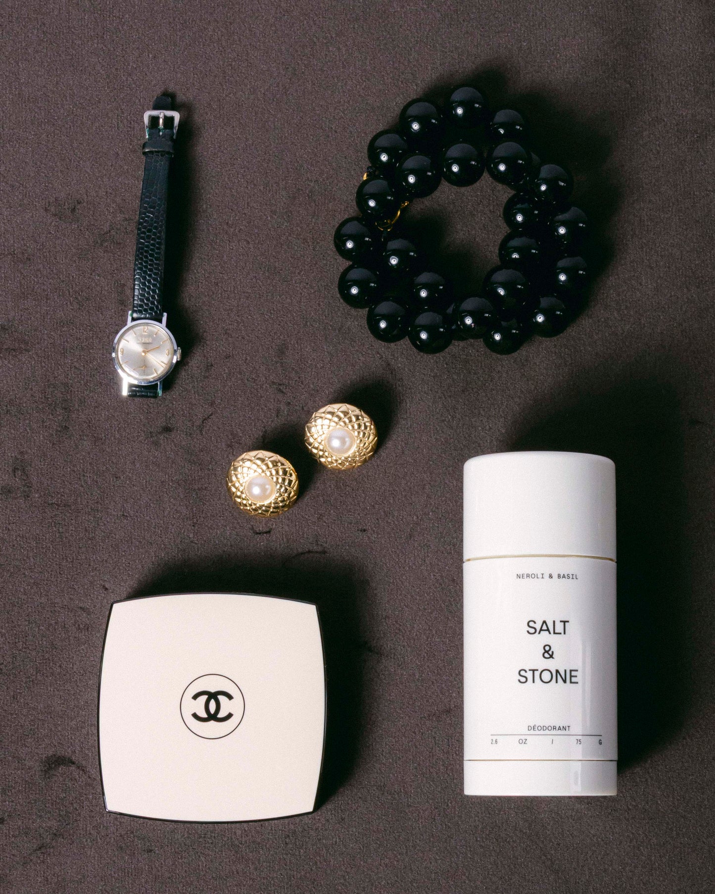 Saturday city buzz necklace in black