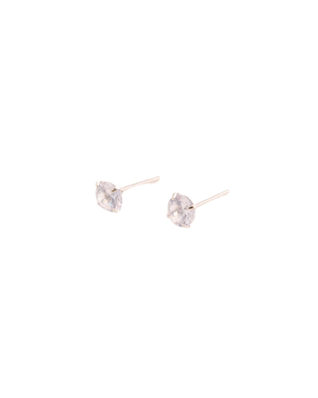 Quiet elegance in silver