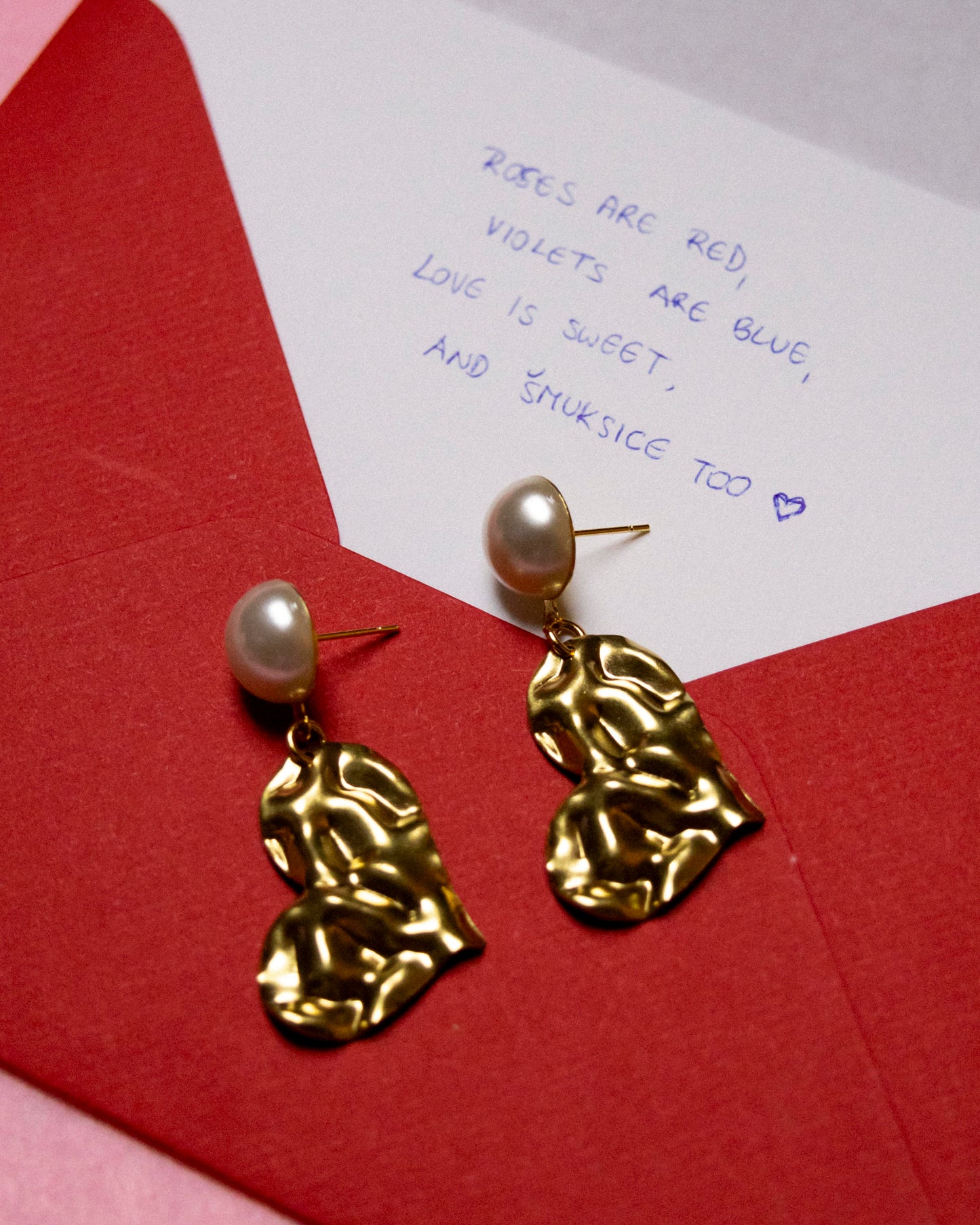 Valentine’s day Famozne earrings